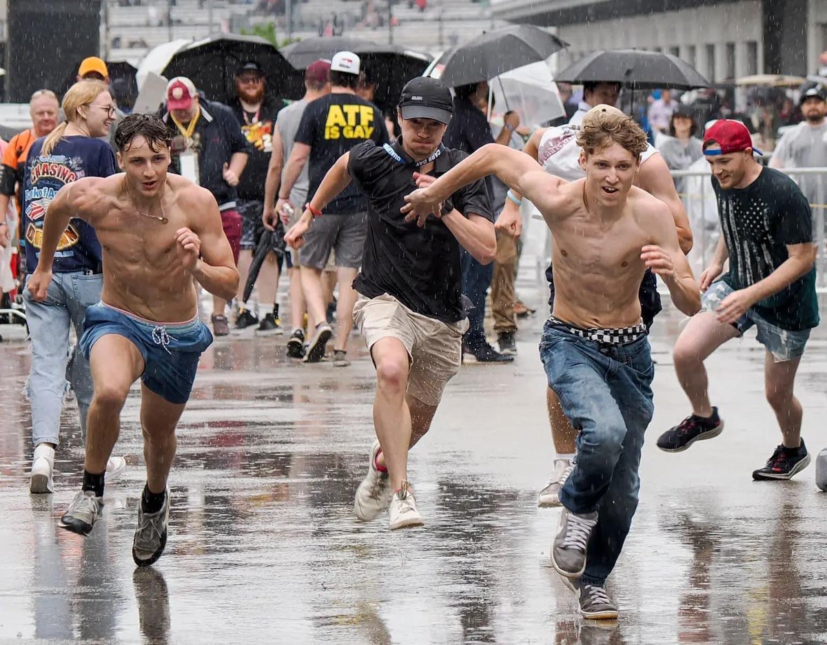 krisshally's tweet photo. @PatMcAfeeShow The “shirtless jeans dude” is my friend’s son. I think you need to get him on @PatMcAfeeShow for post-race interview. https://t.co/mgneS29Dek