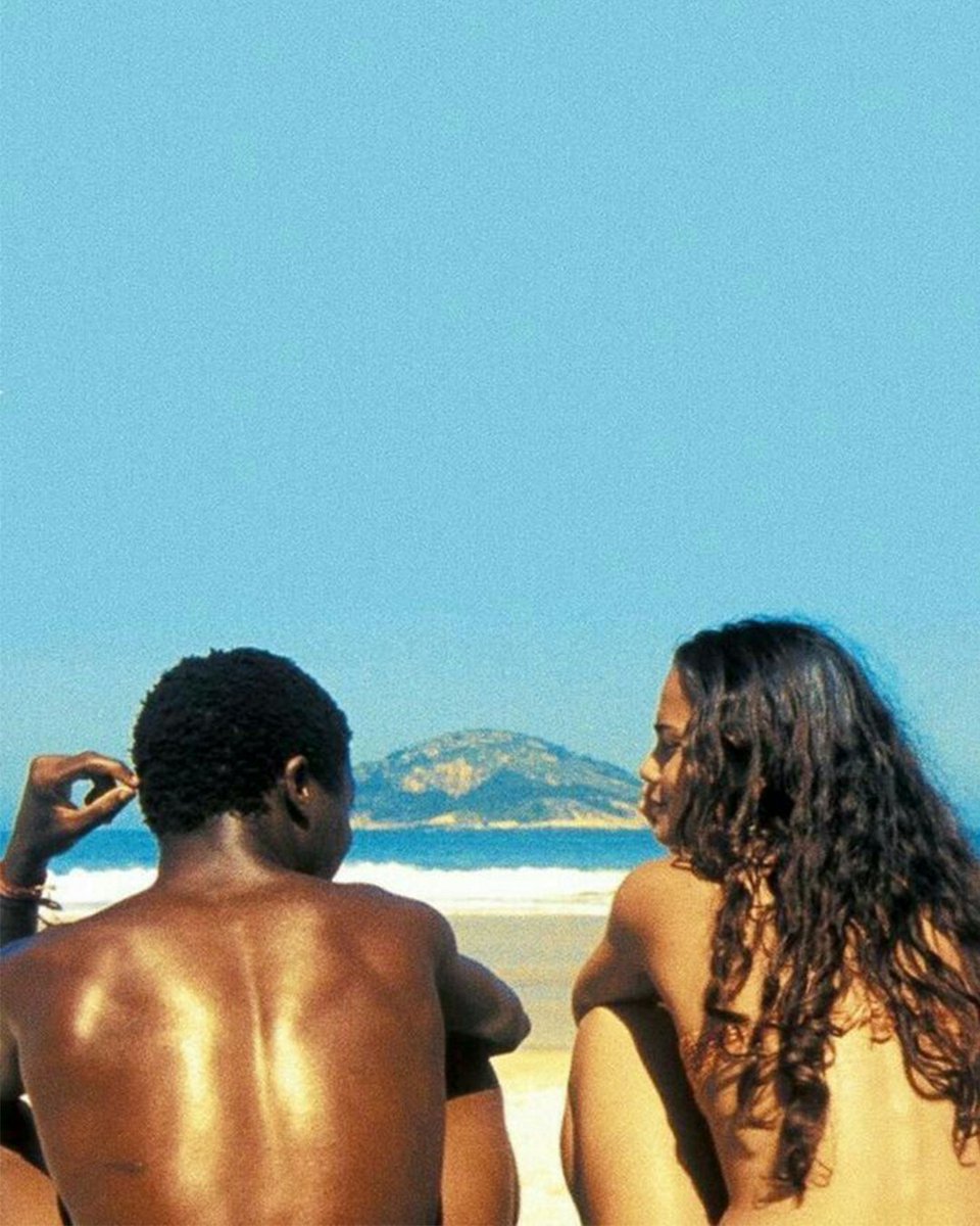 viewsfrance's tweet image. La Cité de Dieu va avoir le droit à une suite, 22 ans après sa sortie.

Il s’agira d’une série en six épisodes, produite par Fernando Meirelles, le réalisateur du film. Elle sortira en août sur la plateforme de streaming Max.