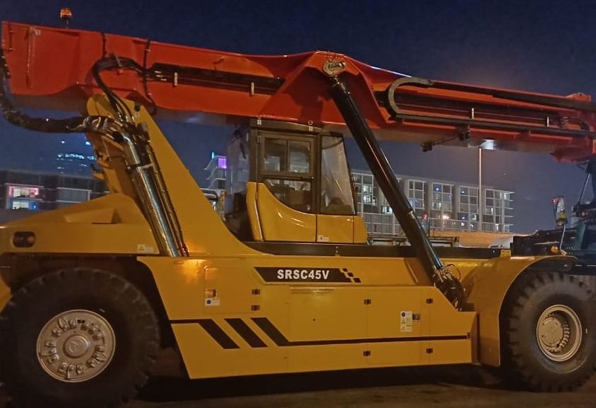 ➡️ Cape Town Container Terminal has received new equipment, including reach stackers, container handlers, and terminal tractors, with further deliveries expected to enhance operations: tinyurl.com/bz4s8m8d @TPT_Transnet #CapeTown #Ports #SouthAfrica #Transnet #WorldCargoNews