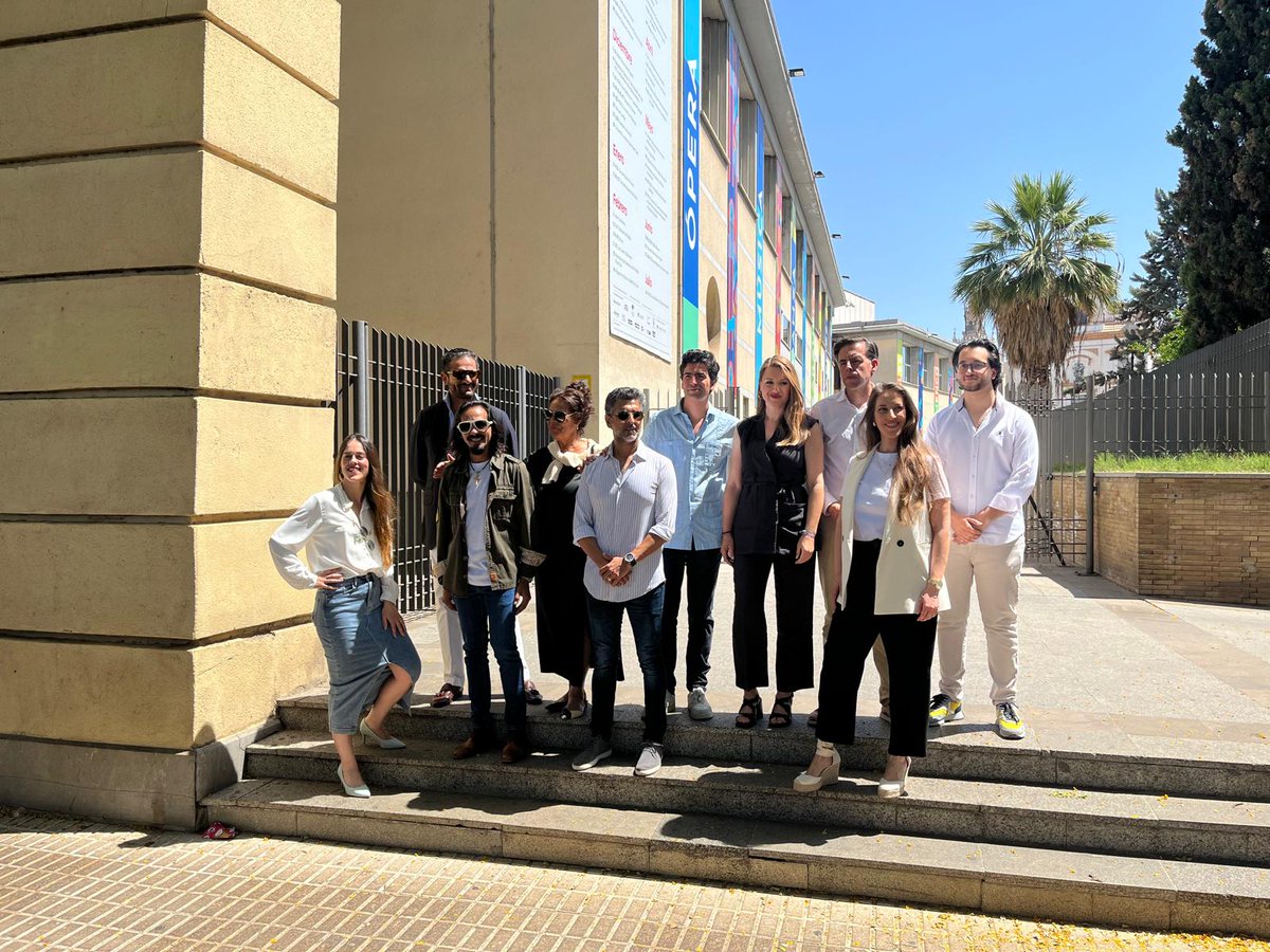 Hoy ha tenido lugar la presentación de la programación de la Bienal de Flamenco de Sevilla que se llevará a cabo en el Teatro de la Maestranza, entre la que se encuentra la actuación del Ballet Flamenco de Andalucía el 23 de septiembre. Entradas: labienal.com/programacion/t…