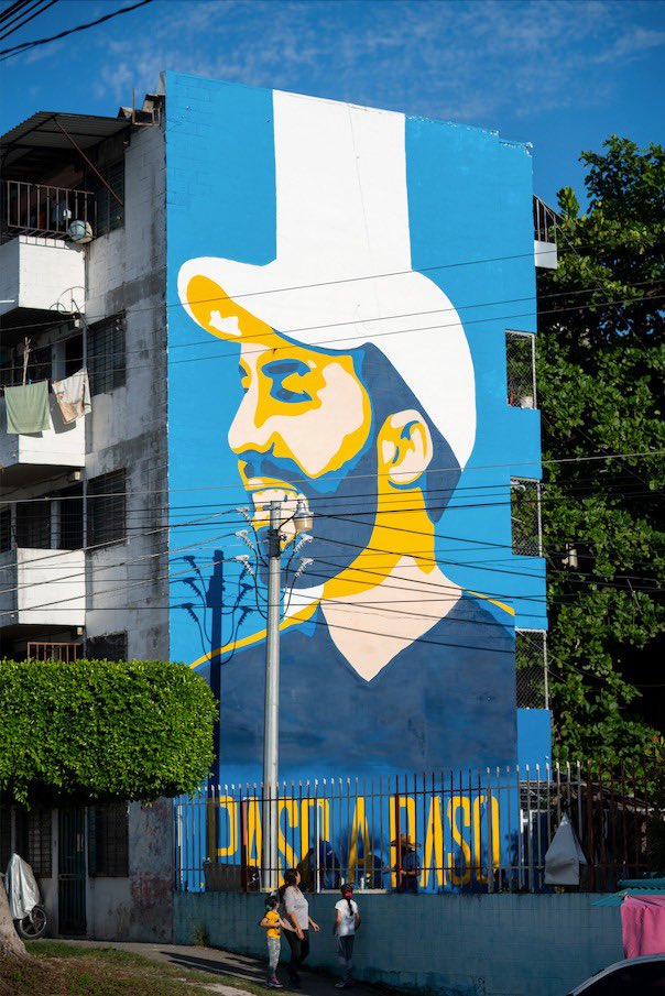 satoshigallery's tweet image. When we did in September 2023 the first mural in #ColoniaZacamil (once the most dangerous barrio in San Salvador) we wouldn’t imagine that it would triggered such a powerful change of the area!

Follow our journey with this #RegenerativePlacemaking project in 🇸🇻

👇🏻👇🏻👇🏻…