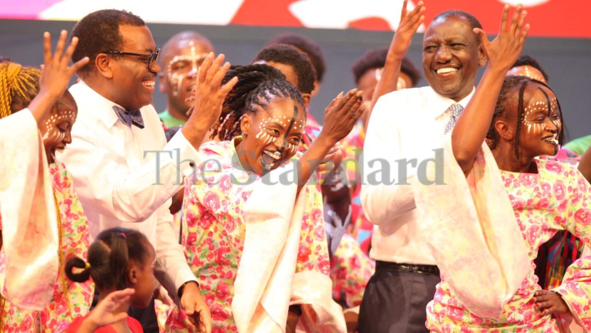 StandardKenya's tweet photo. President William Ruto and AfDB Group President Dr Akinwumi Adesina join Suzanna Owiyo on the podium of the 60th edition of the Annual Meeting of the African Development Bank Group at KICC. 

Photos by Jonah Onyango https://t.co/GyRUjwAmS7