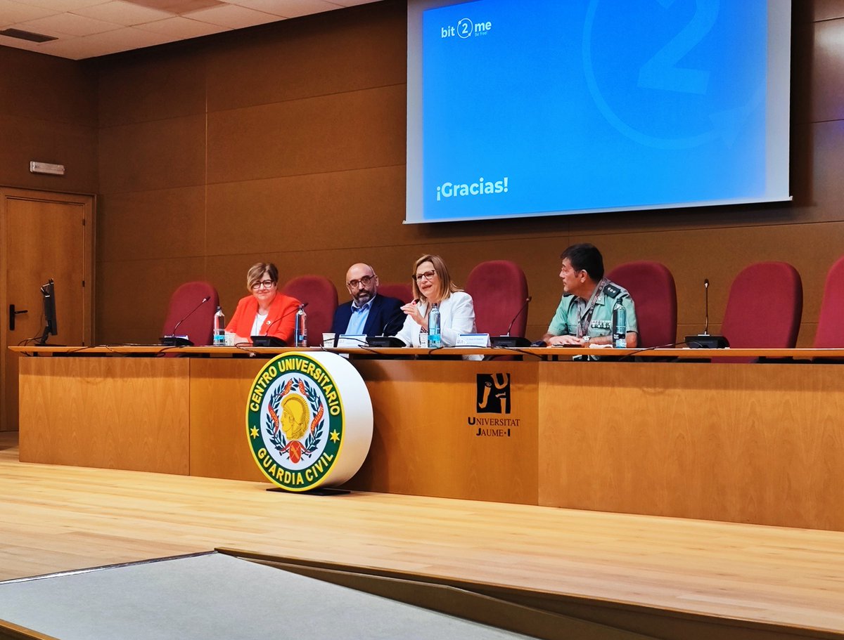 👩‍💻Hacer un uso responsable de internet y las redes sociales es imprescindible para prevenir los ciberdelitos.

👮‍♀️Formar a los cuerpos de seguridad del Estado es fundamental para perseguir a los ciberdelincuentes.

De esto hemos hablado hoy en la Jornada Prevención y Protección de