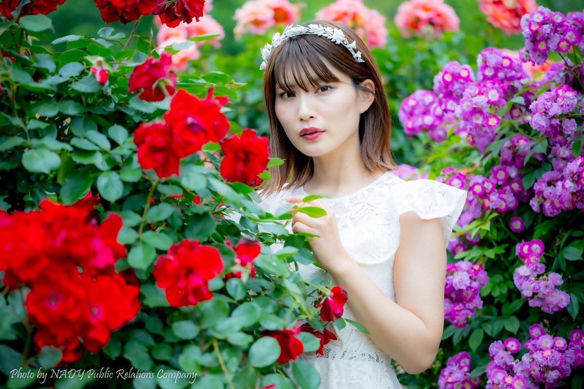 NADY_PRC's tweet photo. Deep crimson,
Violet,
Pink,
and....
Snow White.
Model
橘エマさん
@tachi_emma64
@emma10official
#橘エマ
#橘エマ展proof_240604~240609
#Emma_Portrait
#Memorable_Lady
#共創ポートレート
#キミの今を残そう
#一写絶命
#NikonZ9 https://t.co/4YEo8SnHGH