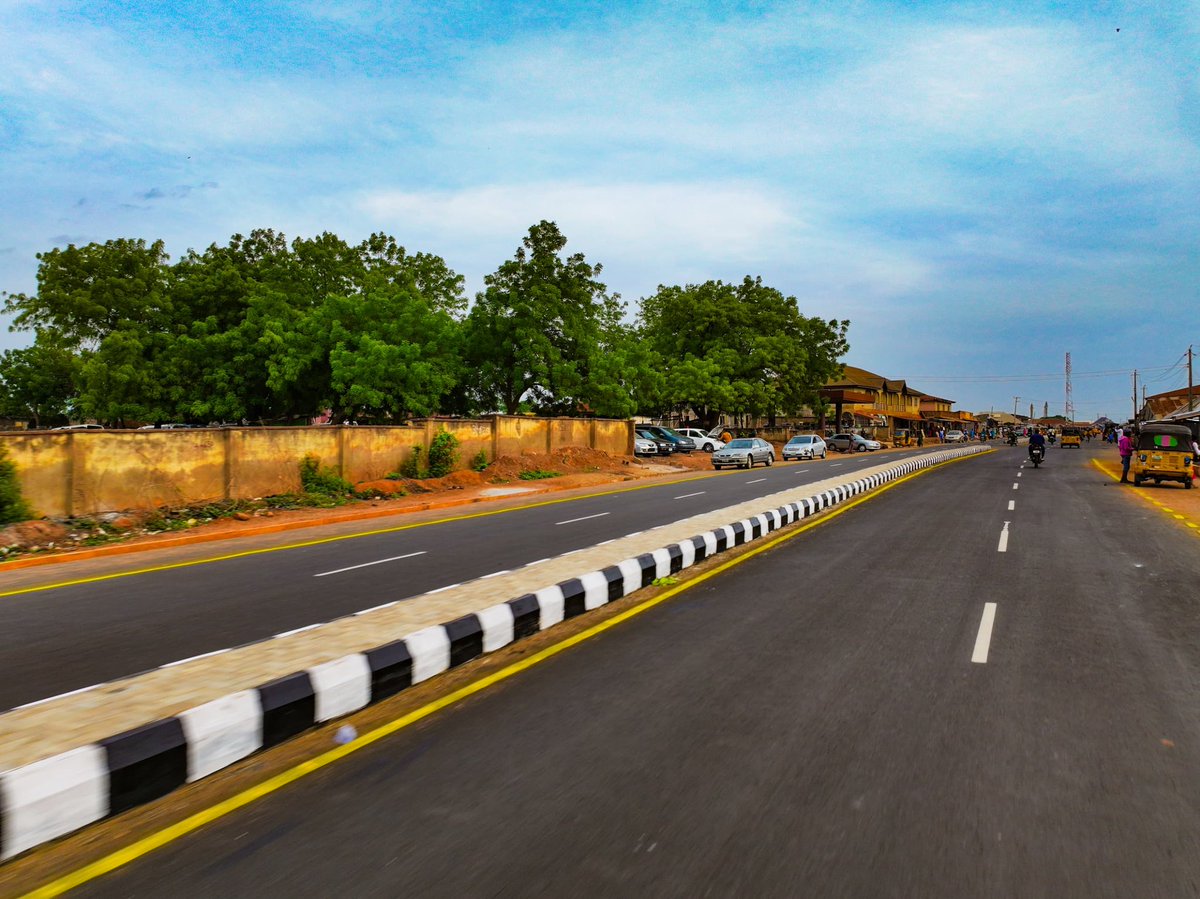 followKWSG's tweet photo. AbdulRazaq commissions, names roads after Gen Abdullahi Adangba, Sheikh Yahya Agodi

•Community leaders hail Gov's developmental projects 

Kwara State Governor @RealAARahman on Wednesday inaugurated the 4.779KM Yebumot-Adeta Roundabout and Adeta- Oloje roads. 

He instantly renamed the roads after two giants from Ilorin in honour of their contributions to growth and the prestige of the capital city. 

Yebumot Adeta is named after retired Major-General Mohammed Abdullahi Adangba, while Adeta to Oloje Road is rechristened Sheikh Yahya Murtadha Agodi -- a late prominent Muslim scholar.

"One of the social contracts we have with the people is to deploy resources to improve the condition of living through the provision of infrastructure. The launching this morning of the 4.779 Yebumot-Adeta-Oloje road satisfies this key objective," AbdulRazaq said at the brief ceremony held at the newly designed Adeta roundabout. 

"Travel time will be reduced within the axis, volume of trade will rise, the value properties will appreciate, and quality of life will be enhanced, among other benefits we can think of."

AbdulRazaq thanked the people of the community for their patience while the job lasted, acknowledging the difficulties that came with the delays associated with sudden inflationary trends and the renegotiation of the terms of contract, among other challenges. 

"I urge community folks to take responsibility for public facilities. The Ministry of Works and Transport will continue to enlighten the people about road management and a need for everyone to own and protect public infrastructures in their domains," the Governor said.

Commissioner for Works and Transport Engr AbdulQuawiy Olododo, for his part, appreciated AbdulRazaq for his vision for a modern Kwara and for continuous support for the Ministry to discharge its responsibilities. 

"This project is more than just a road; it is a symbol of progress, a testament to this Administration's unwavering commitment to infrastructure development, and a beacon of hope for a brighter future," he said.

"This road is more than just a transportation artery; it is a lifeline connecting our people, businesses, and communities. It is a catalyst for economic growth and sustainable development and a symbol of our unrelenting pursuit of excellence."

Attended by members of the state cabinet, State Chairman of APC Prince Sunday Fagbemi, traditional rulers and community leaders from Adewole Ward, the event was part of the activities marking the first anniversary of Governor AbdulRahman AbdulRazaq's second term administration. 

The Emir of Ilorin, Alhaji Ibrahim Sulu-Gambari, who was represented by the Balogun Alanamu of Ilorin Dr Abubakar Usman Jos, applauded AbdulRazaq for his impactful projects and programmes. 

The President Ilorin Emirate Descendants Progressive Union (IEDPU), Alhaji Abdulmumin Abdulmalik, said the Governor is a man with a good sense of history with many accomplishments in public service.

"This project is more than just a road project. It is a monumental project. For some of us who were here in 1967 when the late father of the Governor opened this axis up with the establishment of Ilorin College Ilorin (ICI), we knew what this road was and we now know what the road is with this project," the IEDPU president said.

Rafiu Ajakaye 
Chief Press Secretary to the Governor 
May 29, 2024