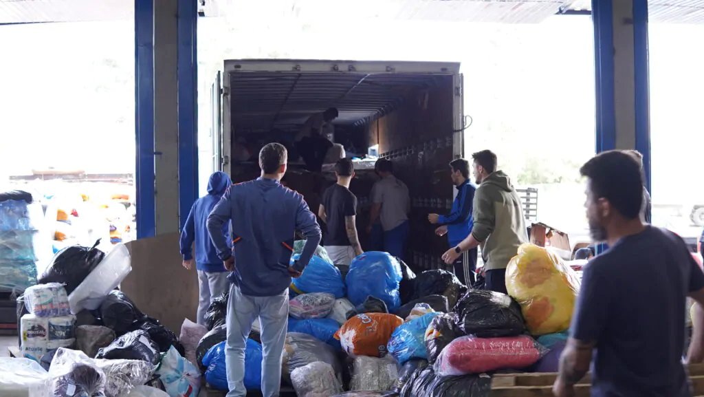 rdplanalto's tweet photo. Sicredi dobra o valor arrecadado em movimento nacional para o Rio Grande do Sul e inicia nova mobilização. #EuViNaPlanalto
Saiba mais ⤵

https://t.co/5ePjbkLPEn

📸: Divulgação https://t.co/6XHFyfp9pn