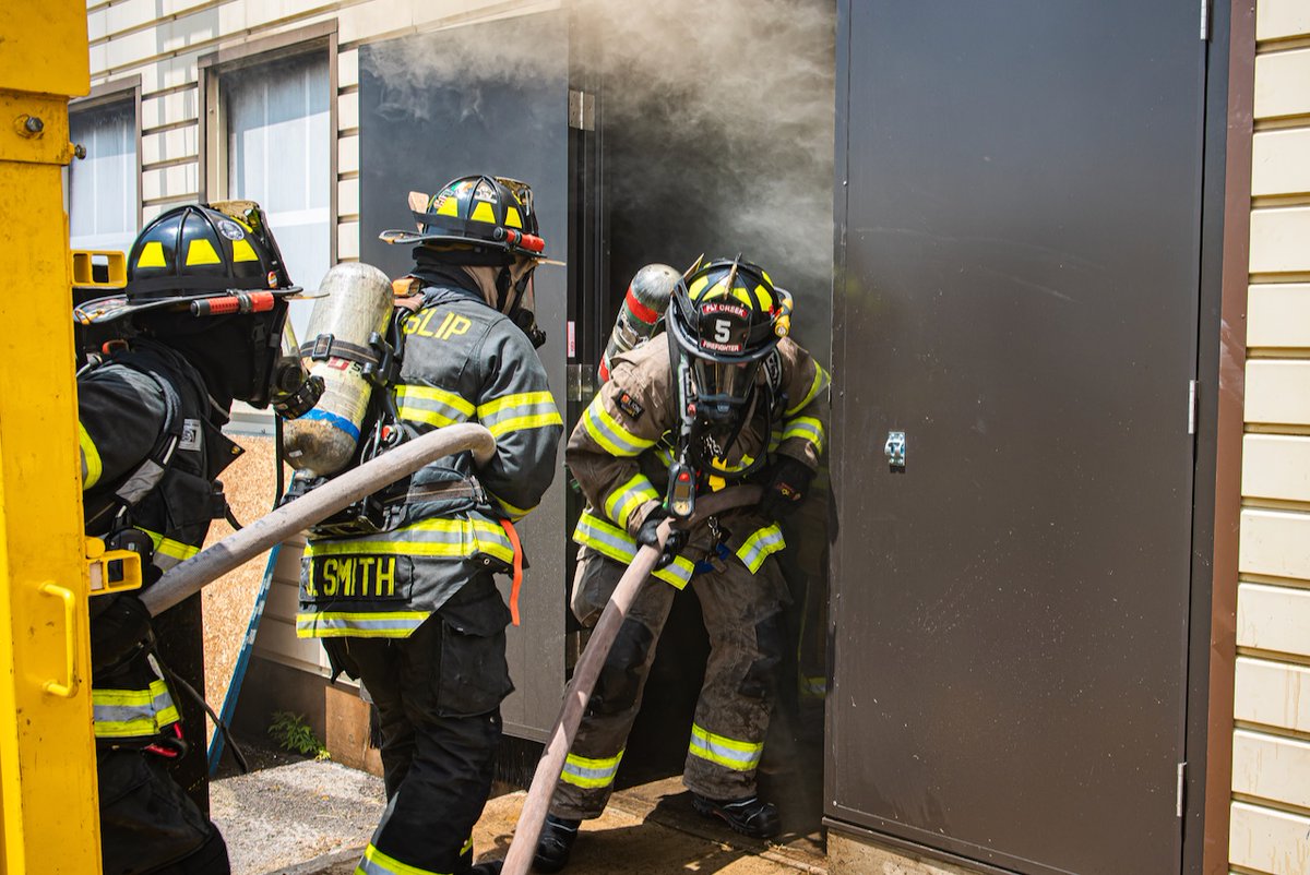 There's still time to register for Hands-On Training at our Conference & #FIRE2024 Expo! Work & train alongside firefighters from across New York state as you learn from some of the most knowledgeable instructors in the business – June 12-14 in Syracuse. bit.ly/48cn8l5