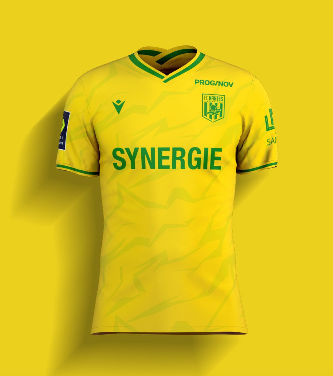 ✍️ Notre designer @ArobaseRito a poussé le concept jusqu'au bout avec le LOGO REBRANDER ET le SPONSOR assorti aux couleurs du maillot ! ⚡ Combien d'étoiles pour ce maillot, sur 5 ⭐ ? #Ligue1 #FCNantes