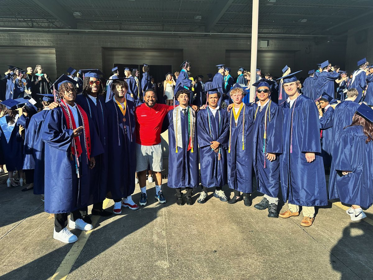 Congrats to the class of 2024! Definitely left their mark

89 wins and 13 loses 
4 consecutive Regular Season District Championships 
3 consecutive District Tournament Championships
3 consecutive Regional Championships 
3 consecutive State Final Four  
2 consecutive state finals