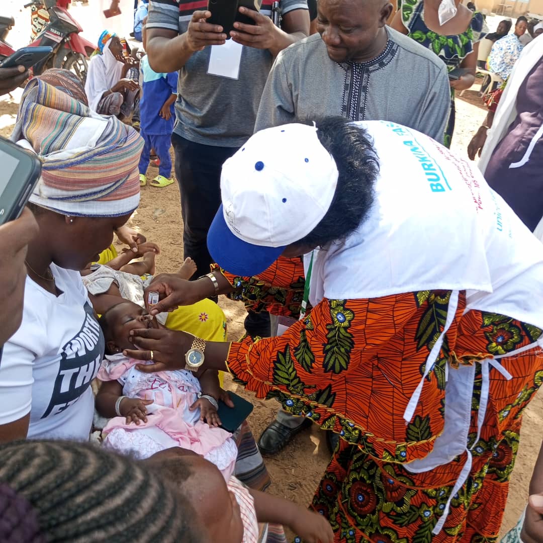 Plus de 5 millions d’enfants de 0 à 59 mois vaccinés par le #BurkinaFaso 🇧🇫 contre la polio en mai 2024 avec l'appui de @OMS_Burkina, @UNICEF_Burkina, @GatesFoundation, @CDC, @Gavi_FR & @RotaryInternational

👏🏾 👏🏾 👏🏾 aux partenaires de l' #IMEP