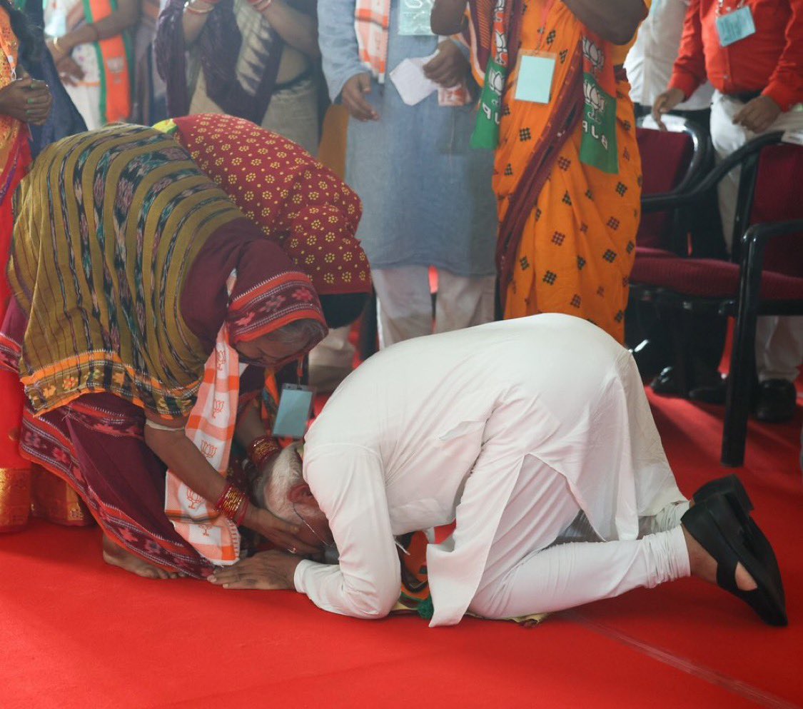 ashishsood_bjp's tweet photo. He’s #mymodi the प्रधानसेवक https://t.co/kNK3VzbVVG