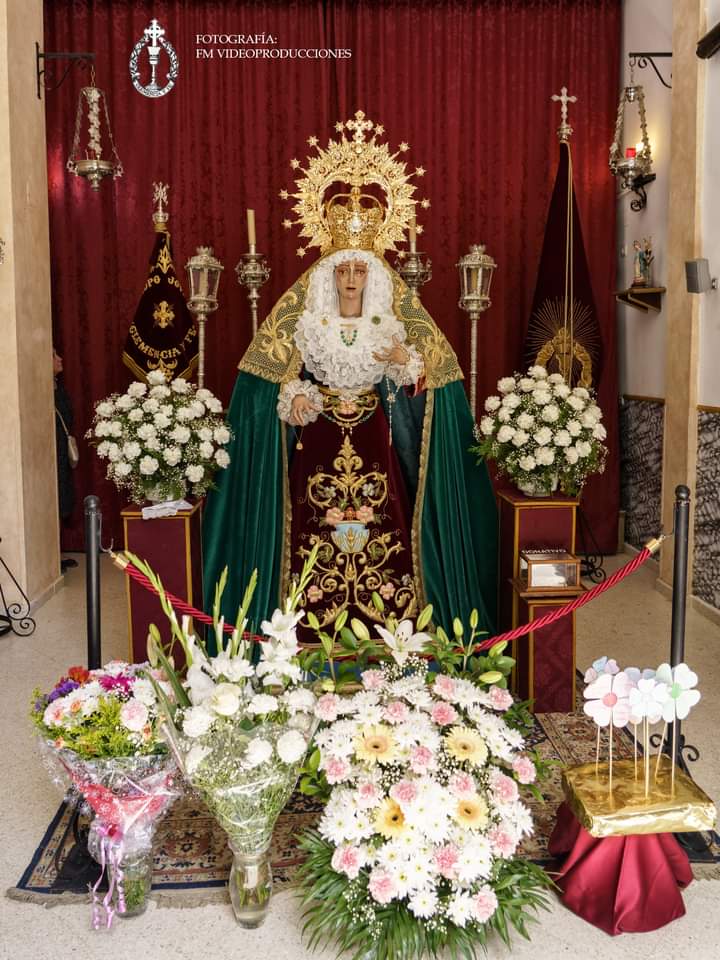 Algunas imágenes que nos dejó el Solemne Besamanos a nuestra amantísima titular, María Santísima de la Fe y Entrega el pasado Domingo 26 de Mayo.