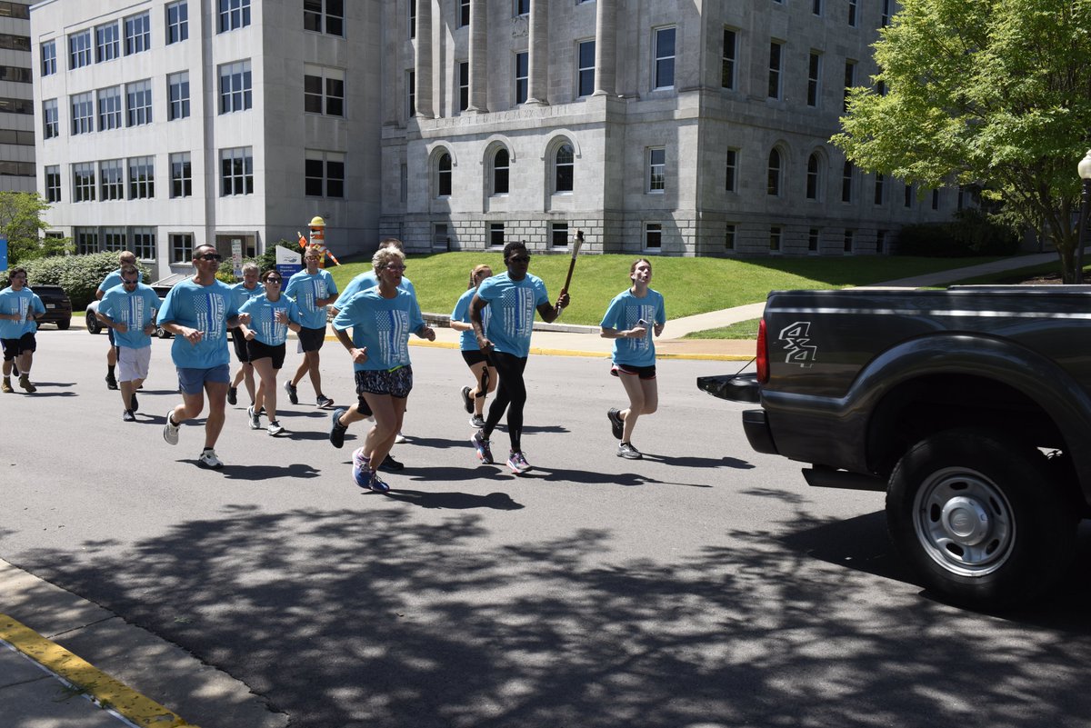 .@MoCapitolPolice was proud to support @SOMissouri
& the Summer Games in the Jefferson City leg of the Law Enforcement Torch Run! Thanks to all our brothers & sisters in law enforcement, the athletes & others who ran today, including our colleagues from @MoPublicSafety &
@MoSEMA_