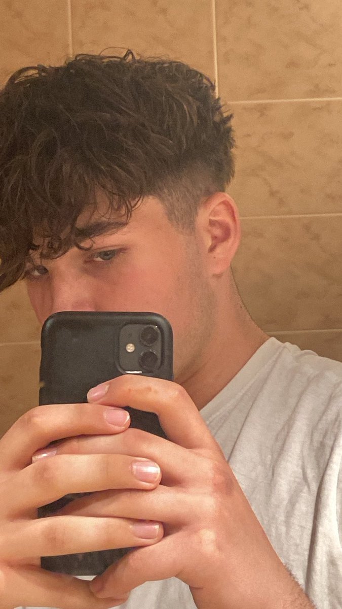 davidfofz tweet media