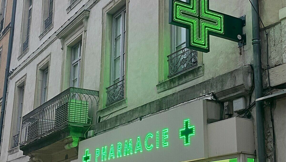 'Le ras-le-bol est total' : de nombreuses pharmacies fermées ce jeudi pour dénoncer notamment la pénurie de médicaments
➡️ l.francebleu.fr/jdgY