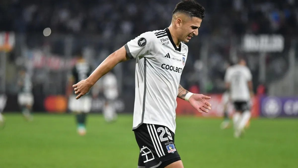 Paredes comenta sobre la ausencia de Guillermo Paiva en la convocatoria.