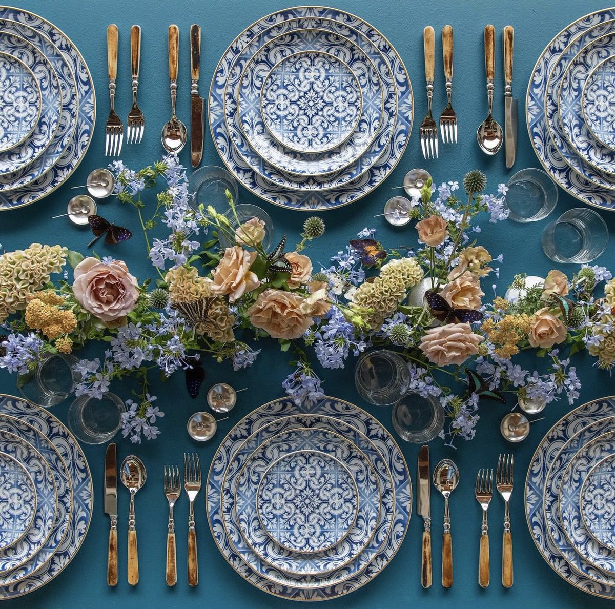 Elegant tablescape