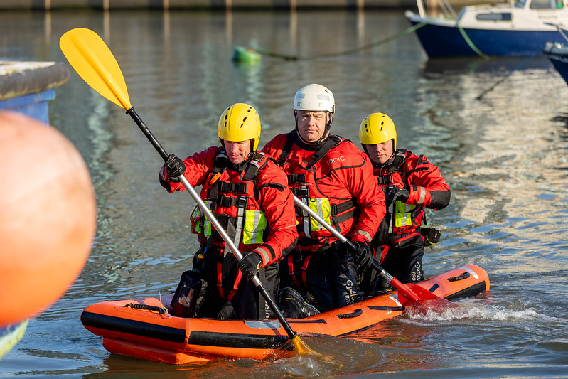 Row, row, row your boat gently down the stream…If you see someone in trouble in a river or lake in Kent, don’t forget to call 999 for the fire service! 

It’s 999 for the coastguard for sea rescue.  

#Maketherightcall  #RescueFromWater  #WaterSafety