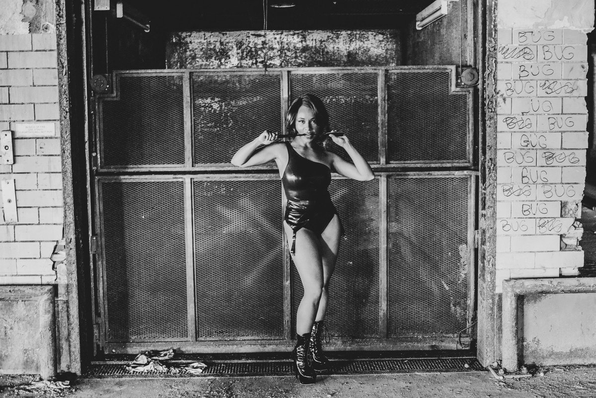 MandyCynn's tweet photo. New York!!!! I’m coming for you. Come see me @pandora123461 this June and July. https://t.co/jcfZaZWM5k