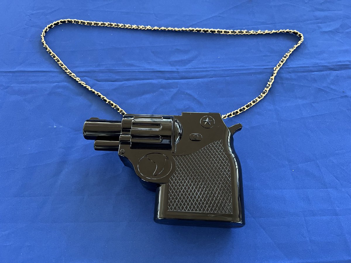 This travel-UNfriendly accessory was detected by @TSA officers at a @flymemphis security checkpoint recently. Occasionally we find firearms accidentally left inside purses, but this might be the first time when the purse was inside the firearm. 🤔
