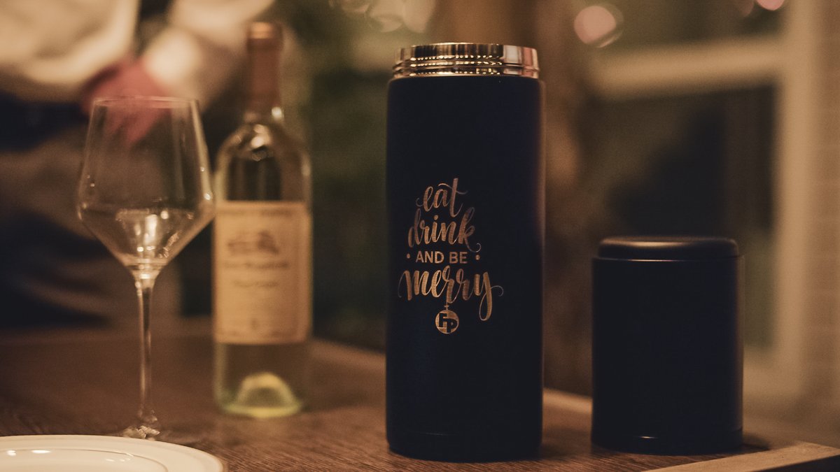 Life's special moments deserve a unique touch, and our customized wine corks and drink shakers are here to make every celebration unforgettable! 🍷🍸 Make your moments memorable. Cheers to you! 🥳 #CustomCorks #PersonalizedShakers #CelebrateInStyle #UnforgettableMoments