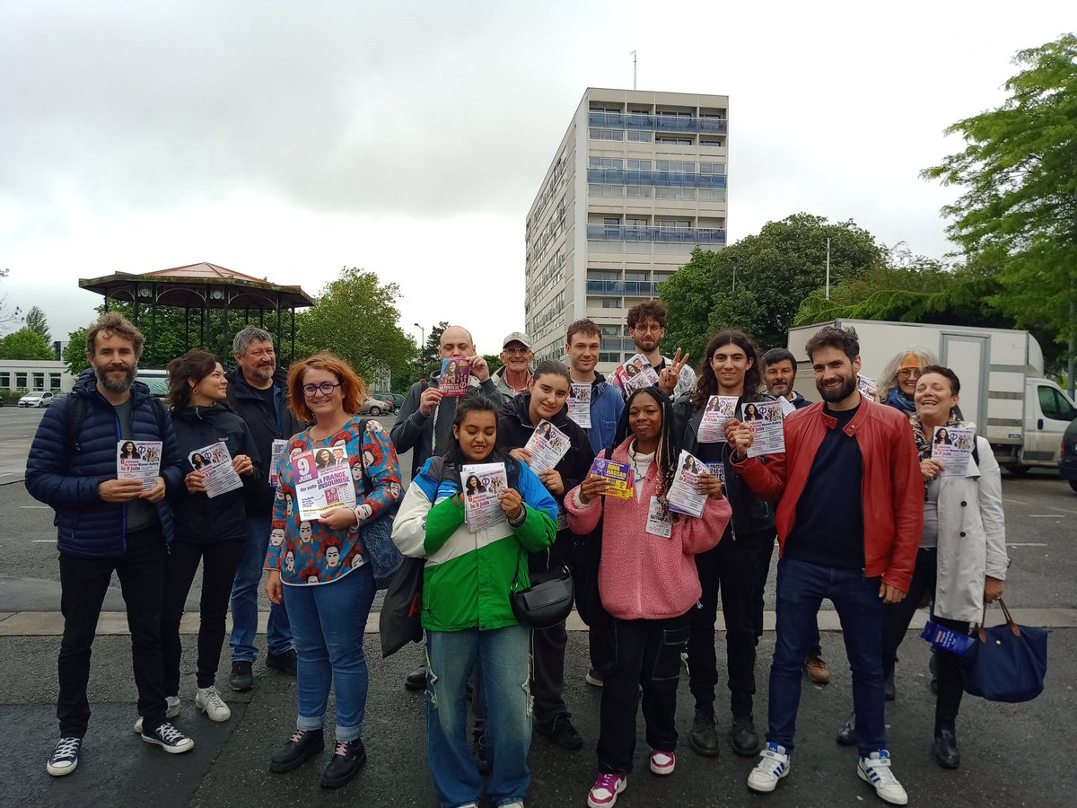 J-11 avant le #9juin ! Les insoumis·es comme chaque jour en porte-a-porte ce soir à Bellevue, pour mobiliser le quartier à aller voter pour l'#UnionPopulaire avec @ManonAubryFr.