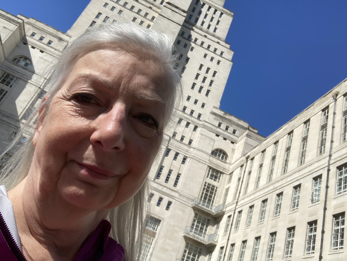 Enjoyed a wonderful day, hosted by the Open University's Contemporary Cultures of Writing Research Group at Senate House, London. Came back totally inspired by all the brilliant sessions given under the title: 'Other Worlds: Contemporary Ekphrastic Poetry'. #poetry