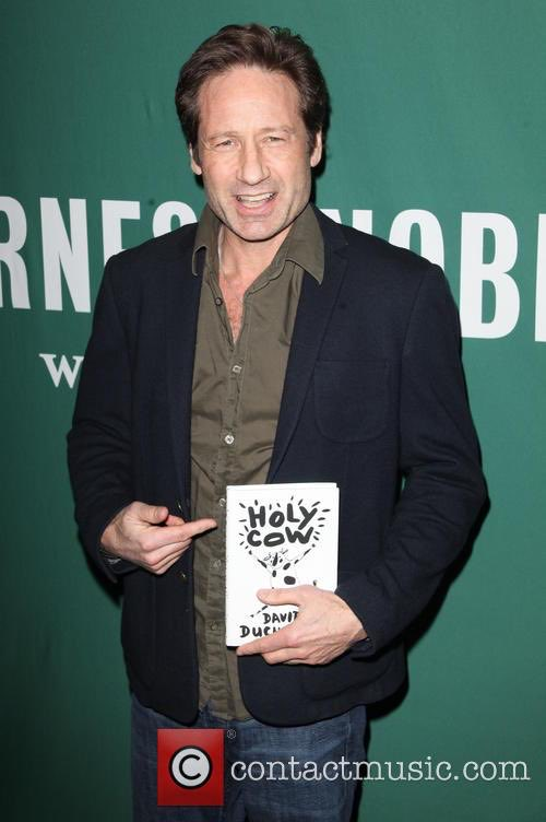 HolyCowSauces's tweet photo. We can confirm that we did not have to pay @davidduchovny to promote us! 😍 https://t.co/LUm0t7Cx78