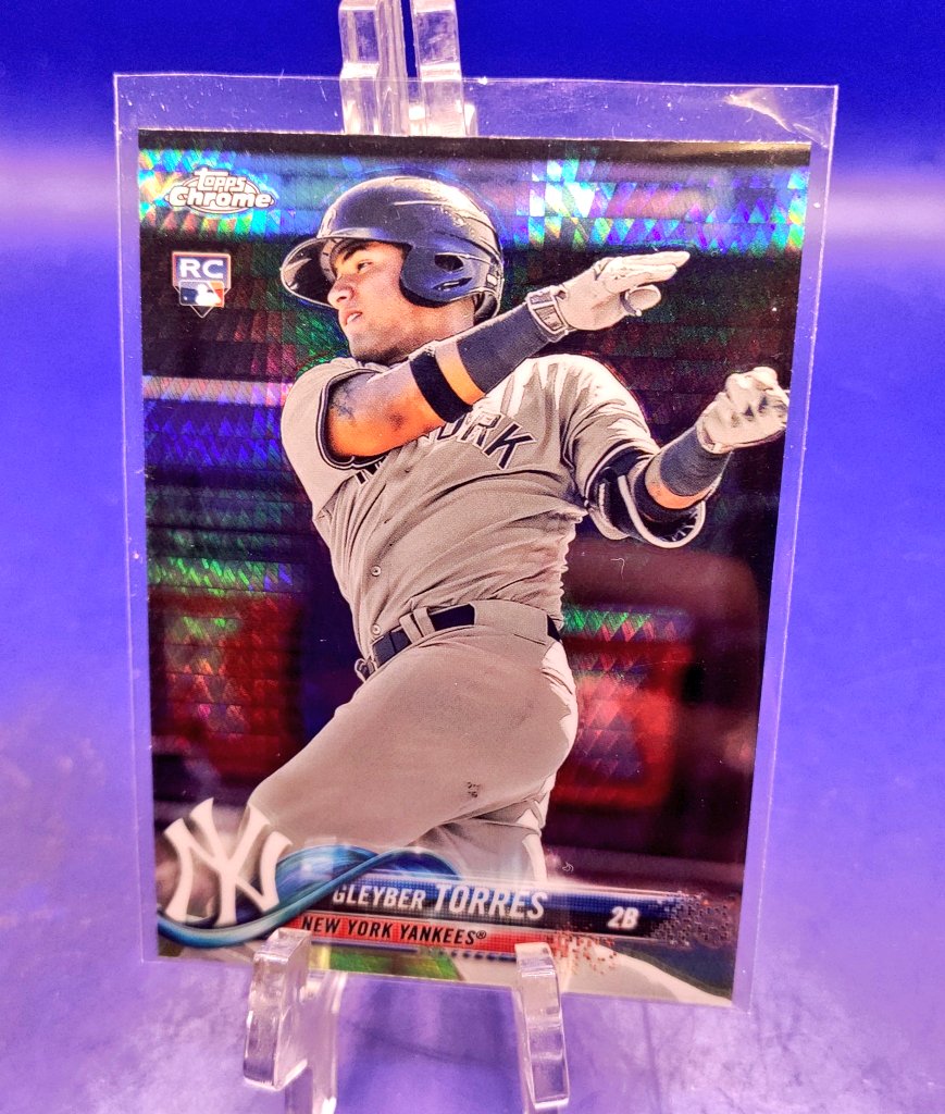 Gleyber Torres 
Prizm Refractor 

#WackyWednesday 
Starting bid $1.00
At least a $.25 is required after opening 

#WackyWeekFinalRound is tomorrow 
Add to your #WackyStack
Happy collecting everyone