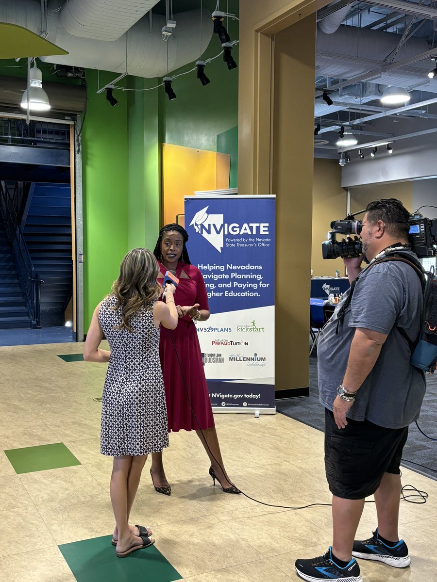 Happy National 529 Day! Join us at <a href="/DiscoveryLV/">DISCOVERY Children's Museum</a> ALL Day today! We are excited to help you and your family plan, pay and save for post-secondary education! 🎓🙌🏾💙