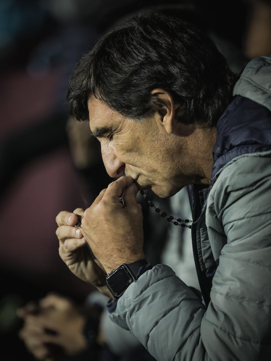 elprimer_grande's tweet image. Una ilusión. Se necesita siempre una ilusión.
Una pasión. Se necesita siempre una pasión.