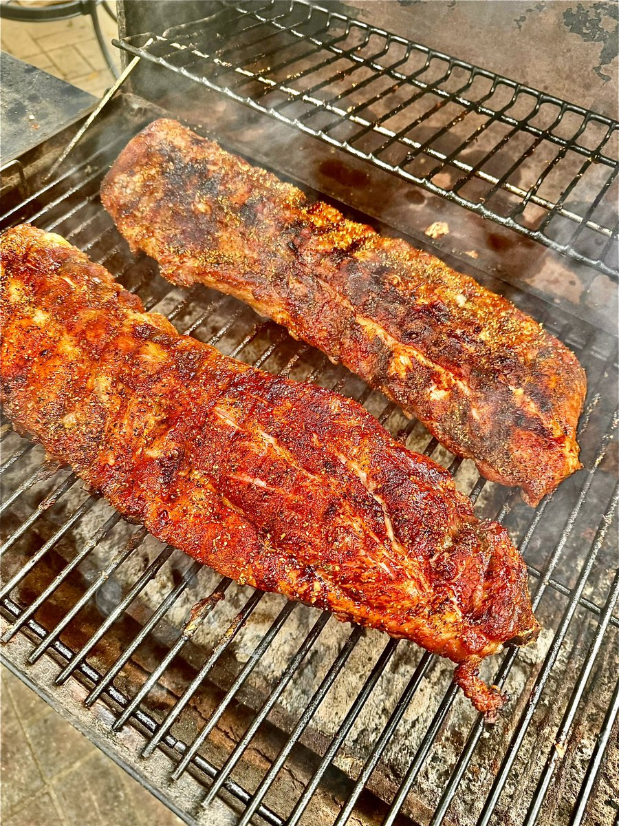 RightOnQueBBQ's tweet photo. Baby backs for the big backs! https://t.co/WtqD94gEqw