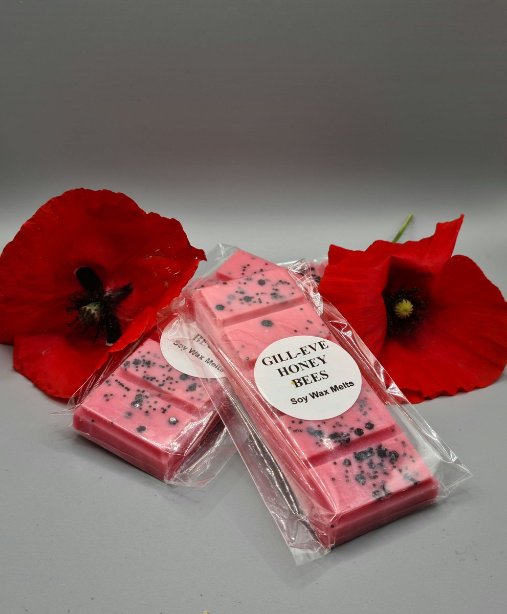 You'll find this gorgeous fragrance and more at gill-evehoneybees.co.uk 
#mhhsbd #Poppies #lincsconnect