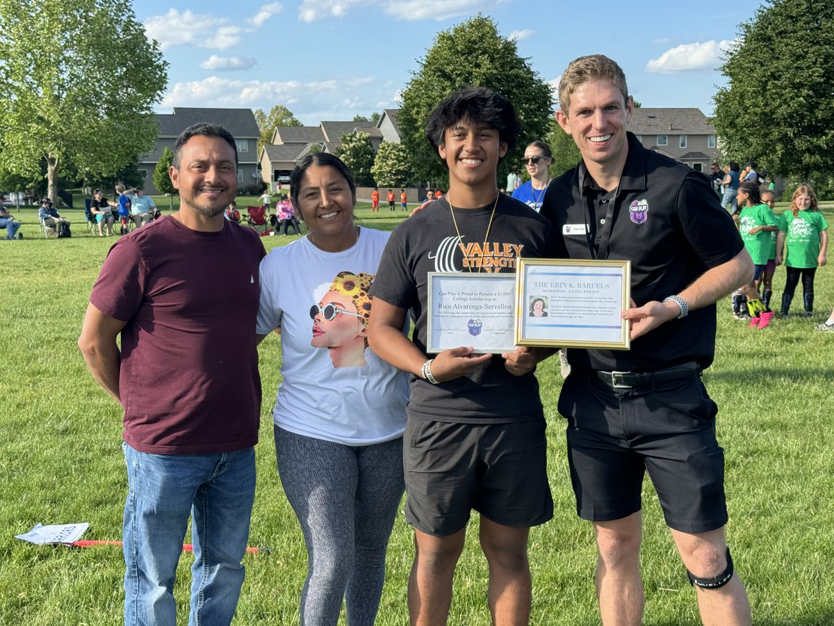 Can Play tweet media