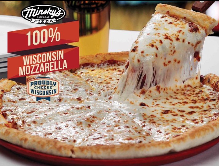 Minsky’s starts each day by freshly grating 100%
@WisconsinCheese - We only use the best and that includes using 100% Wisconsin Mozzarella cheese toppings!🍕📷🧀

Order now - minskys.com 

#eatwell #livebetter #Minskys #kcpizza #kceats #gourmet #pizza #WisconsinCheese