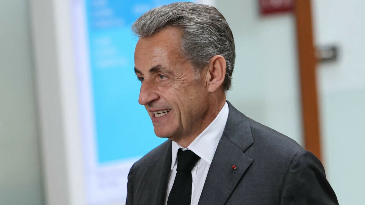 Européennes: Nicolas Sarkozy ne soutient pas officiellement le candidat LR François-Xavier Bellamy l.bfmtv.com/KuEh