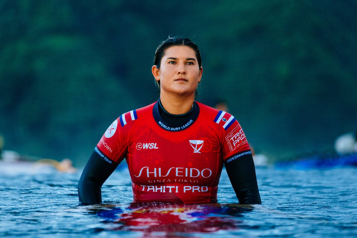 Ustedes la ven ahí muy tranquila, pero acaba de derrotar a la actual campeona olímpica (Carissa Moore) en la ola que albergará los Juegos Olímpicos París 2024. 🤯

¡Lo de Brisa Hennessy es una locura! 🇨🇷