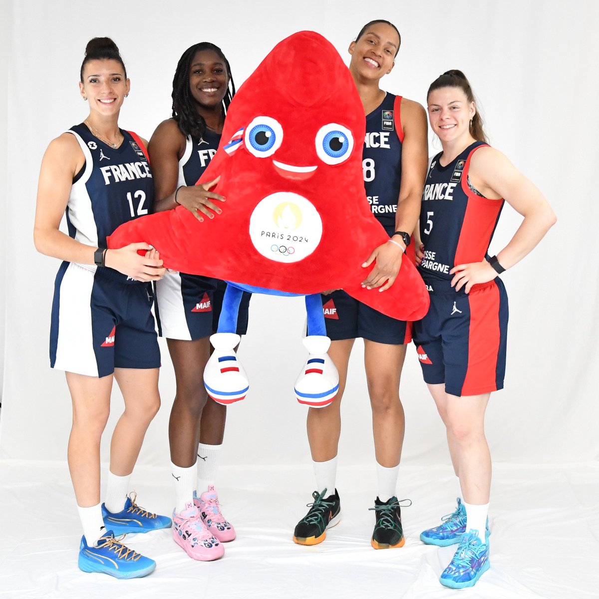 Road to @Paris2024 🫶🇨🇵 La France dispute actuellement la deuxième étape du circuit international « FIBA 3x3 Women's Series » à Marseille ☀️ 📸 @FIBA3x3
