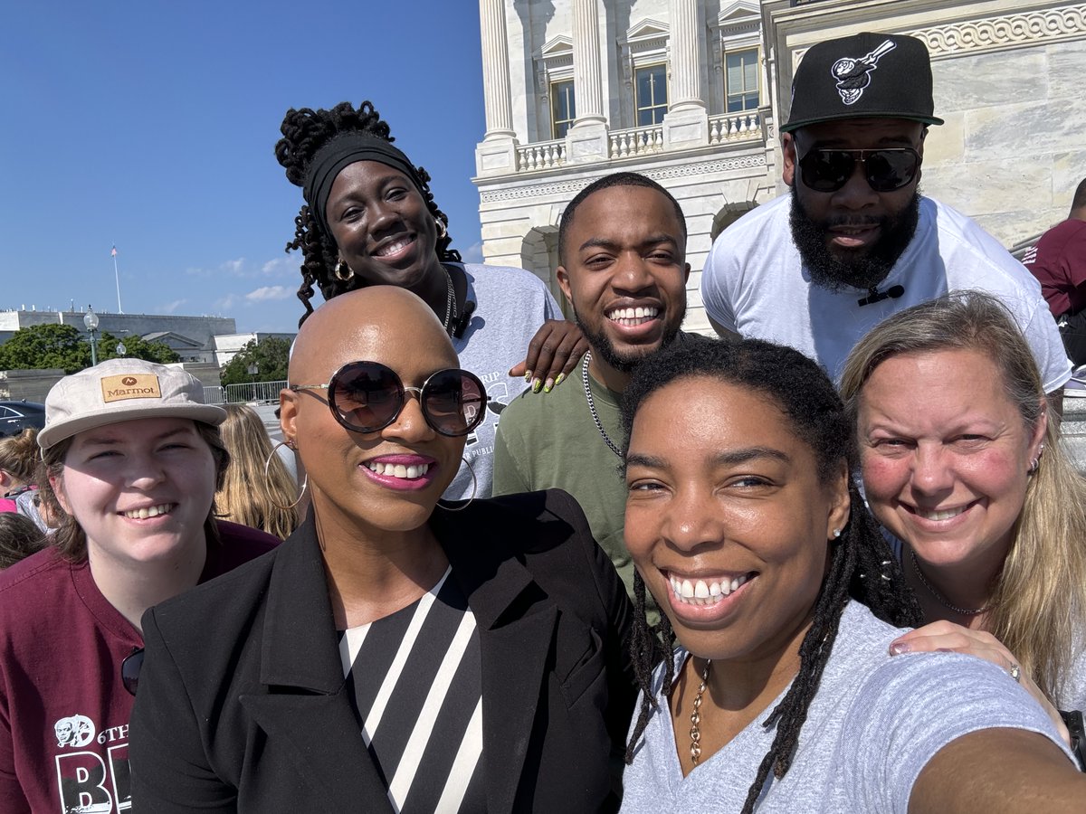Exciting trip to D.C. for 6th graders from Benjamin Banneker (@bbcps - making unforgettable memories, including meeting @RepPressley. Kudos to the educators and staff for this incredible experience! #EdThatAddsUp @AyannaPressley