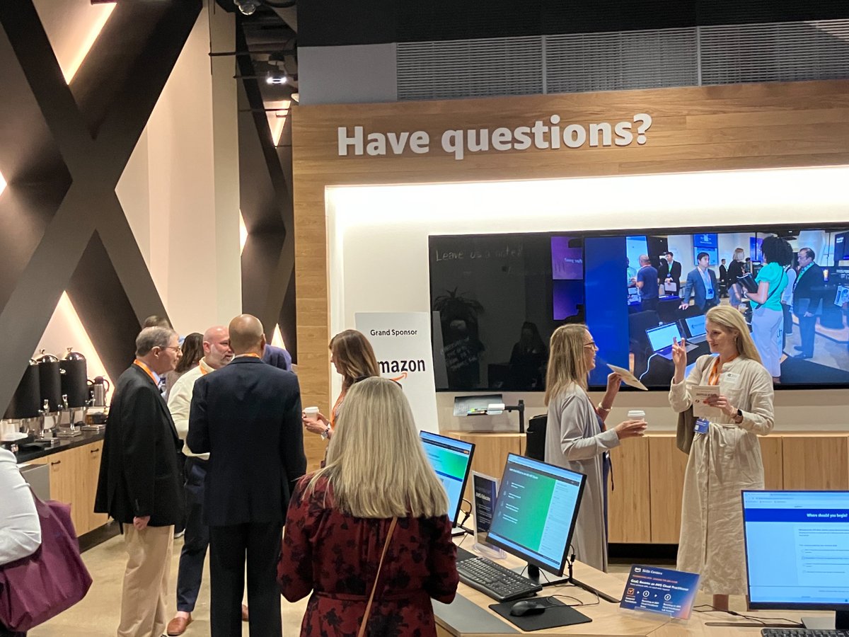 ArlVAChamber's tweet photo. Thank you to everyone who joined us at AWS Skills Center for our Nonprofit Forum.

We heard from leaders at @amazon, @Leadercenterarl, @LawHedgeman, and @mocaarlington about the role of governance committees, and the importance of transparency as a core value of good governance. https://t.co/gn3tA8c71T