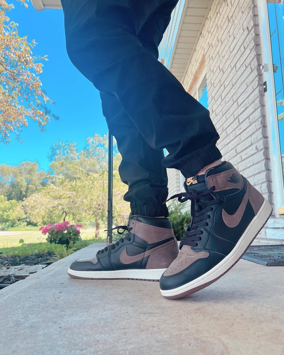 Can’t never go wrong with the Brown #kotd #kickcheck #snkrs #snkrsliveheatingup #shoessofresh #yoursneakersaredope #snkrskickcheck #nike #jordan #iphonephotography