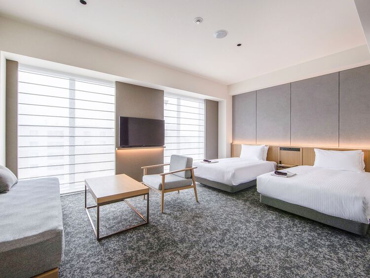 Discover comfort and style at Park Hotel Kyoto. Our rooms offer a blend of modern amenities and traditional Japanese hospitality for a memorable stay in Kyoto. @ParkHotelGroup >>>bit.ly/3TZGI03 #ParkHotelGroup #TopThingsToDoinKyoto #Japan #ComfortableStay