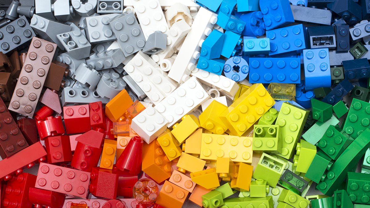 Know someone that loves Lego?

If your child is aged five to nine, you can sign up to receive a TOTALLY FREE Lego Life Magazine four times a year 🤩

moneysavingexpert.com/deals/things-t…