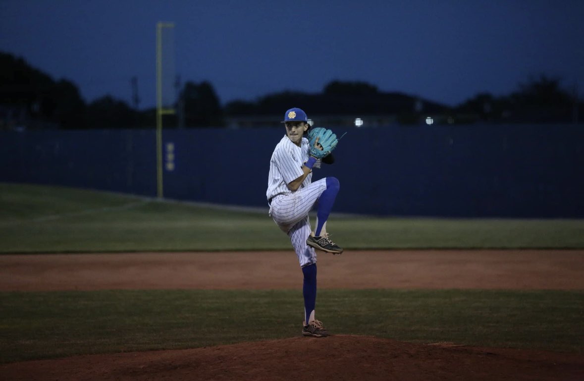 Final HS season stat line
15GP
25.2IP
27H
6ER
2BB
29SO
1.63ERA
1.24WHIP
65% strikes
<a href="/CTigersBaseball/">Campbellsville University Tigers Baseball</a> <a href="/csnipp11/">Craig Snipp</a> @HCHSbaseball24 Thank you for the best 6 years💙