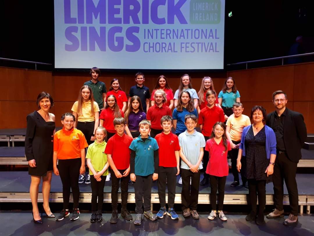 Primed and prepped! To present at tomorrow's 'Young Voices'- opening concert for @LimerickSings. W/ top regional children's choirs from Milford, Kildysart, Thomond, & @RTElyricfm winners Cantette Children's Choir- it'll be choral cool all the way 😎🎶 7pm 30/05 @UCHLimerick .