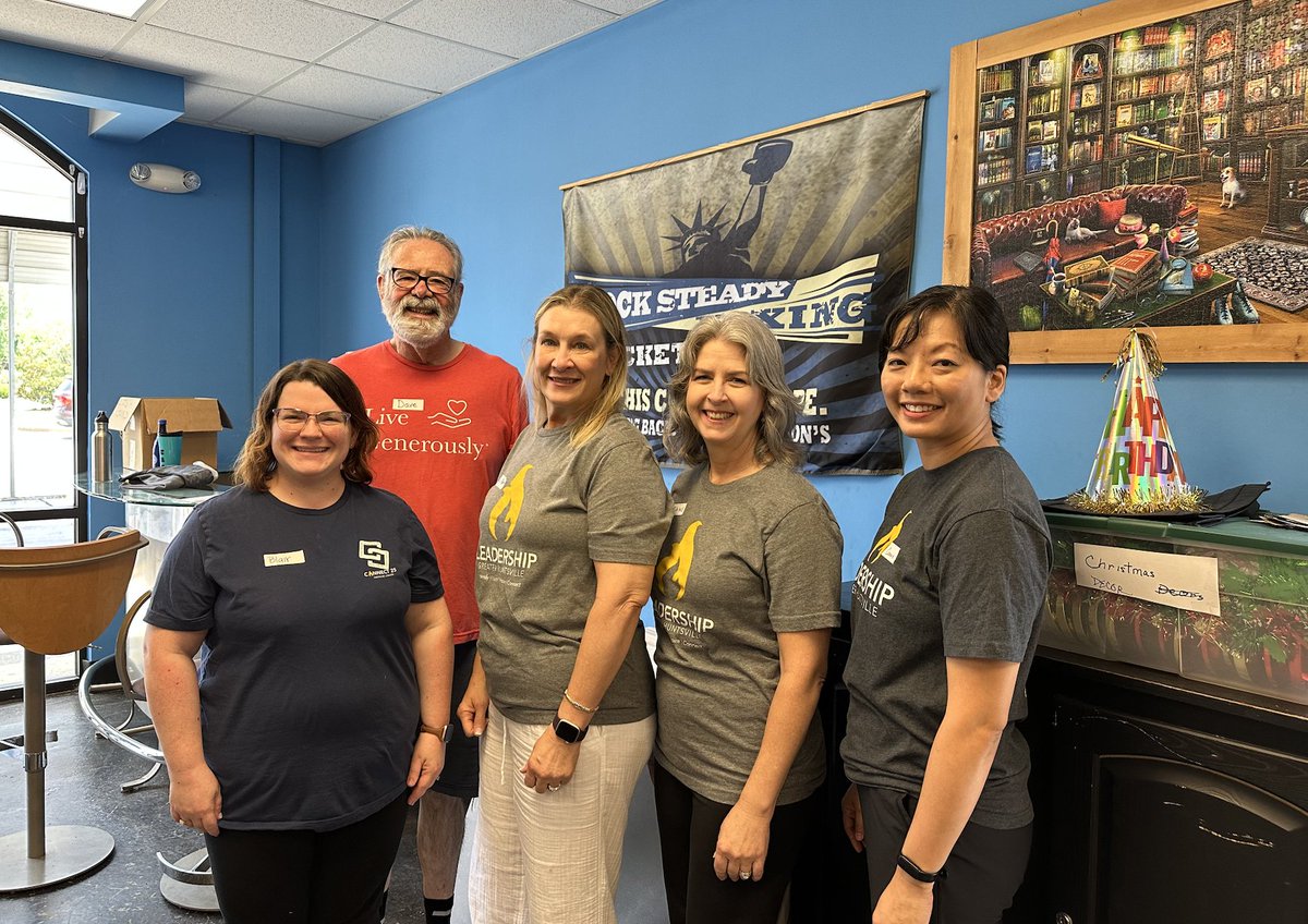 We're less than two away from our annual Big Day of Service! 

LGH alumni, you can now sign up for a volunteer shift using this link: loom.ly/1YR8_t8. Please mark your calendars for Friday, June 7th, and join us in making a difference in our community!