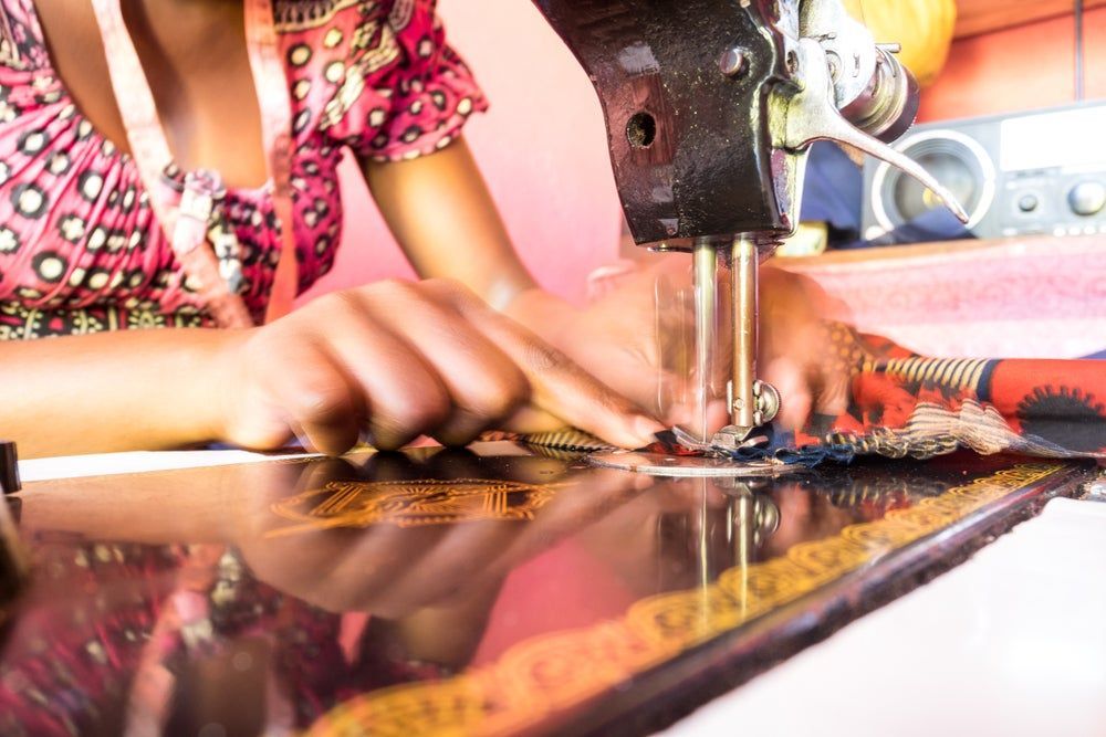 Kenya breaks ground on the “world's first” garment factory made with recycled shipping containers, funded by the United States Agency for International Development and Trade Catalyst Africa. @TCatalystAfrica @usaid #sustainablefactory #kenya #JSDaily buff.ly/3UZTESP