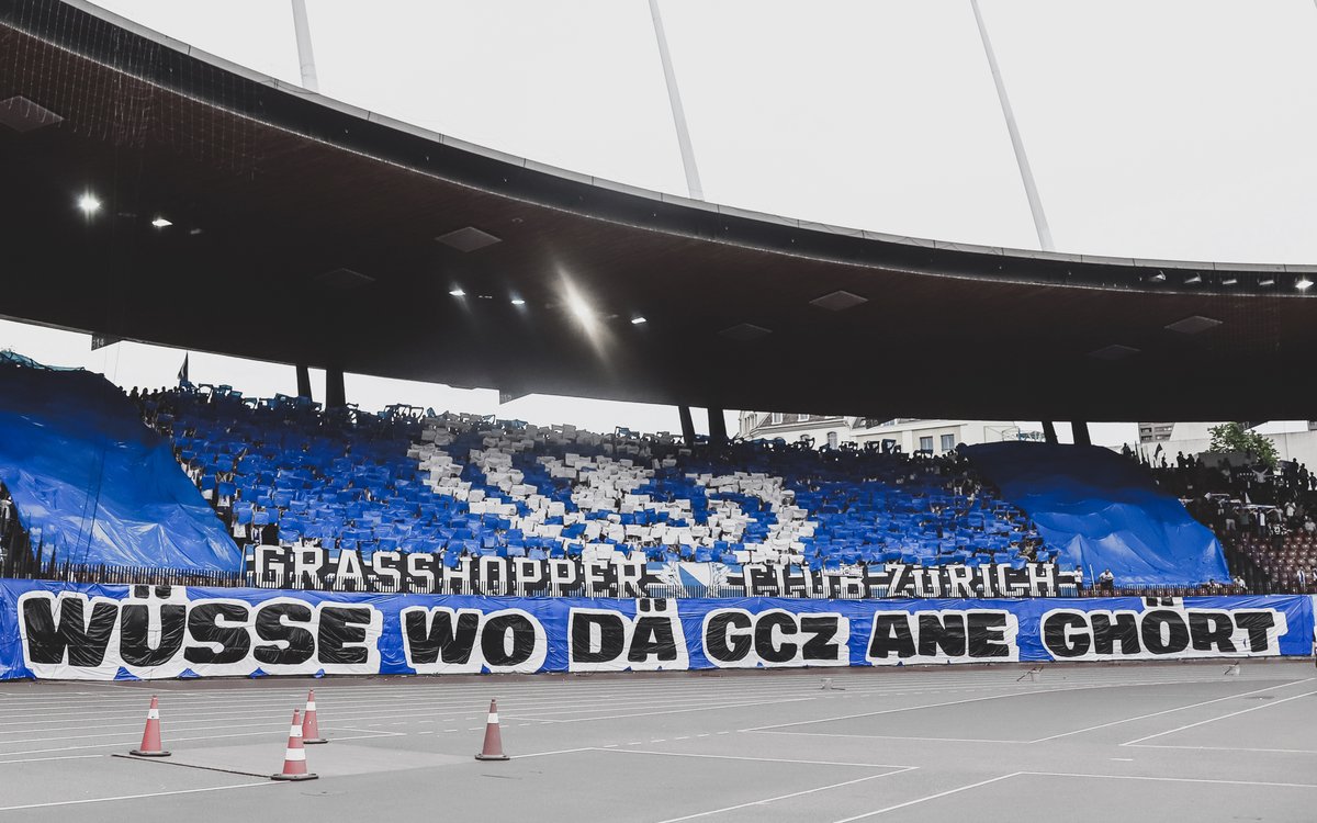 𝗟𝗶𝗲𝗯𝗶 𝗙𝗮𝗻𝘀,

Im Name vo de ganze Mannschaft und em Staff bedanked mir eus für die grossartig Unterstützig im Hispiel geg Thun! Eui Energie und Liedeschaft für die zwei Farbe hend eus über s ganze Spiel ahtriebe und eus zeigt,... [1/2]

#gc #zürich #traditionsclub