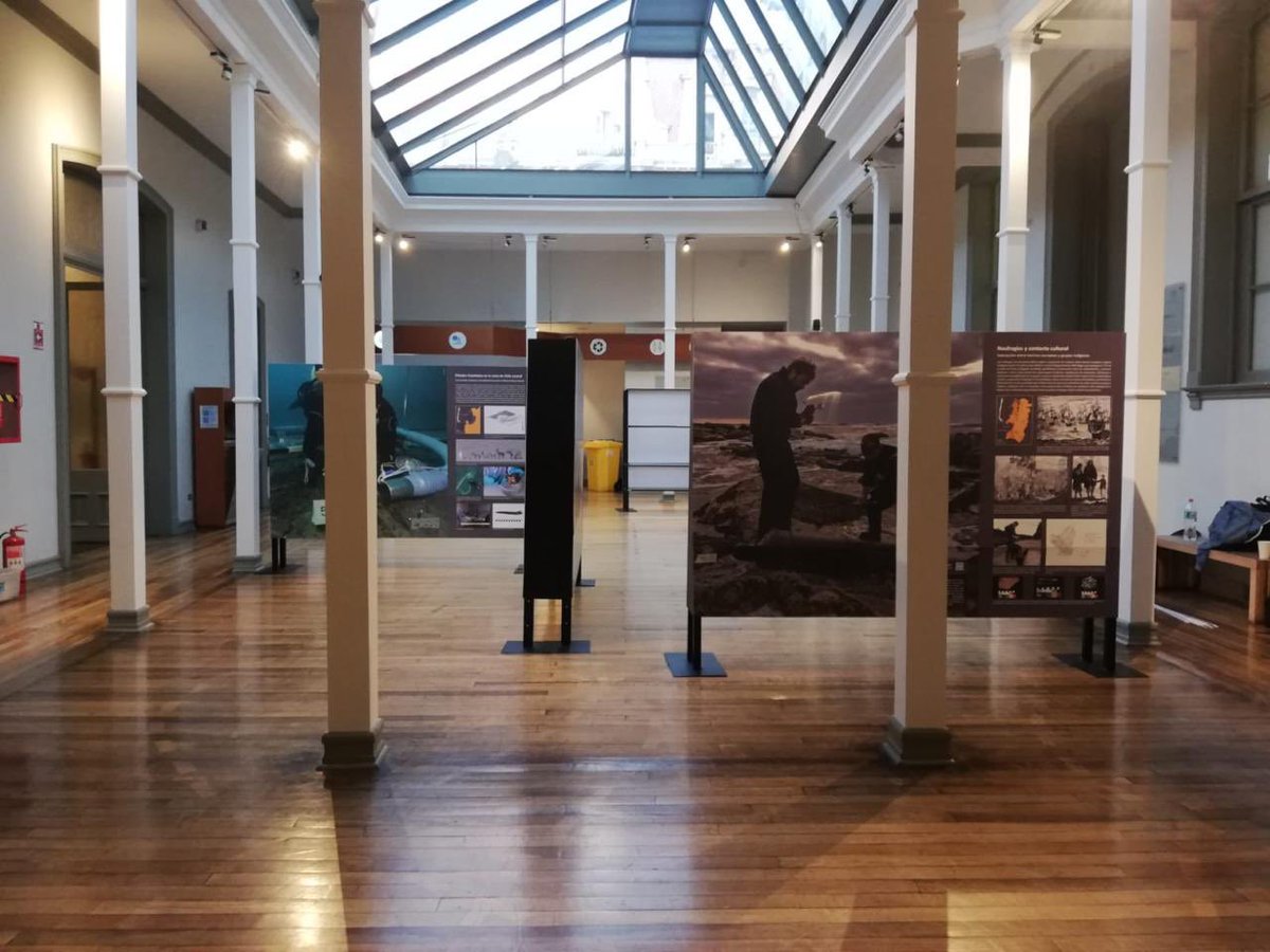 ekuischlaroche's tweet photo. Están todos invitados a ver la exposición 
"La memoria sumergida" sobre el Patrimonio Cultural Subacuático en Chile, en el Museo de Historia Natural de Valparaíso (@mhnvalpo). 
¡No te lo pierdas! 😊
Invitan @oceanoycultura, @ARQMAR_org y la @UNESCOSantiago. https://t.co/Pxag1BMWo2