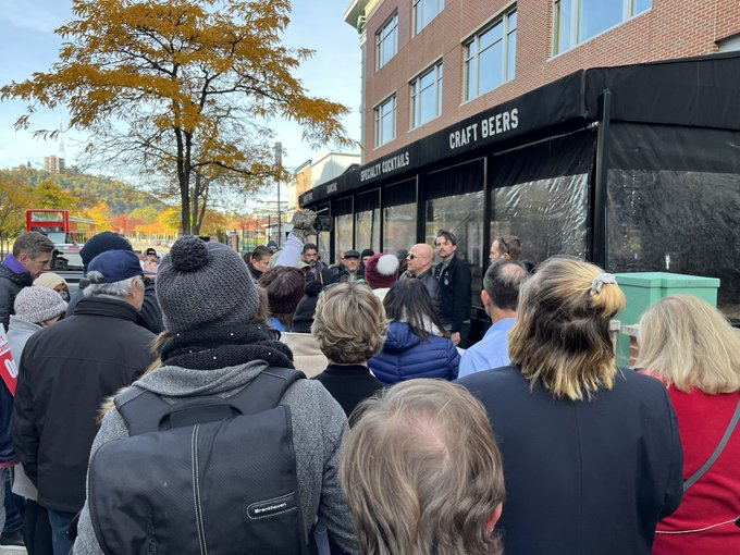 _SteveRotstein's tweet photo. To all my followers and HS sports fans in Western Pa., you might be wondering why you haven’t seen my byline lately and likely won’t be seeing it anytime soon.

I’m on strike with my union brothers and sisters fighting for a fair contract from the https://t.co/TSGcNsF1RY